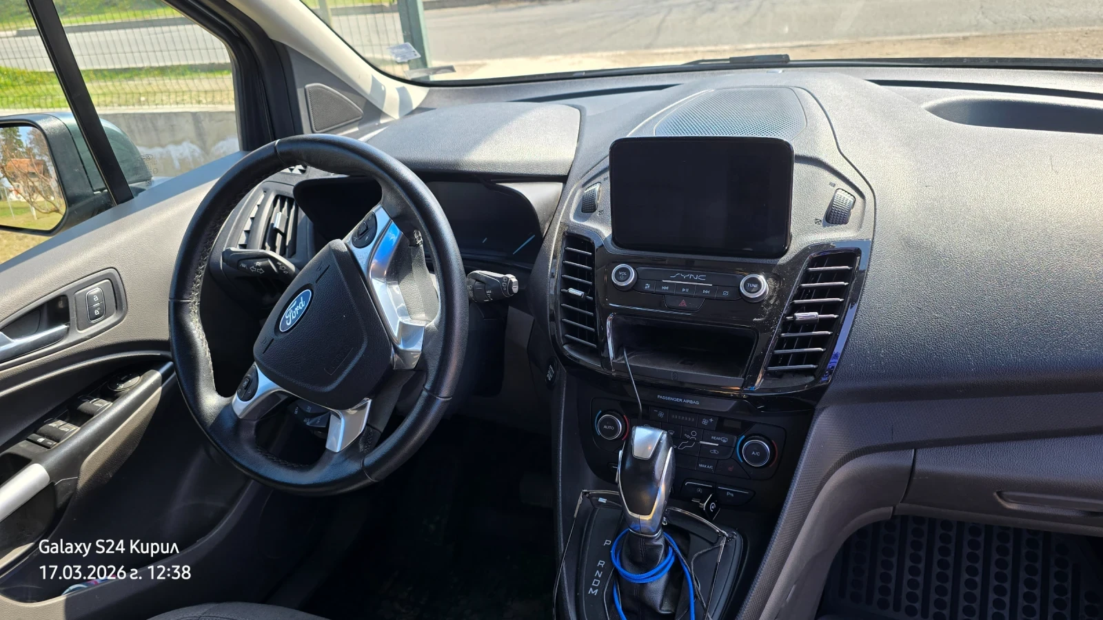 Ford Tourneo Connect Дълга база, снимка 7 - Автомобили и джипове - 53916901