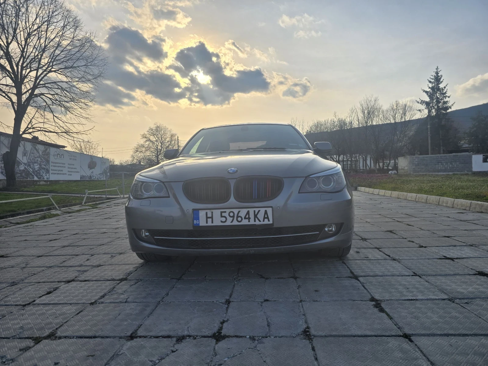 BMW 525 BMW 525 xDrive 3.0D | РЕЦИКЛИРАНА КУТИЯ | ОБСЛУЖЕН, снимка 3 - Автомобили и джипове - 54041064