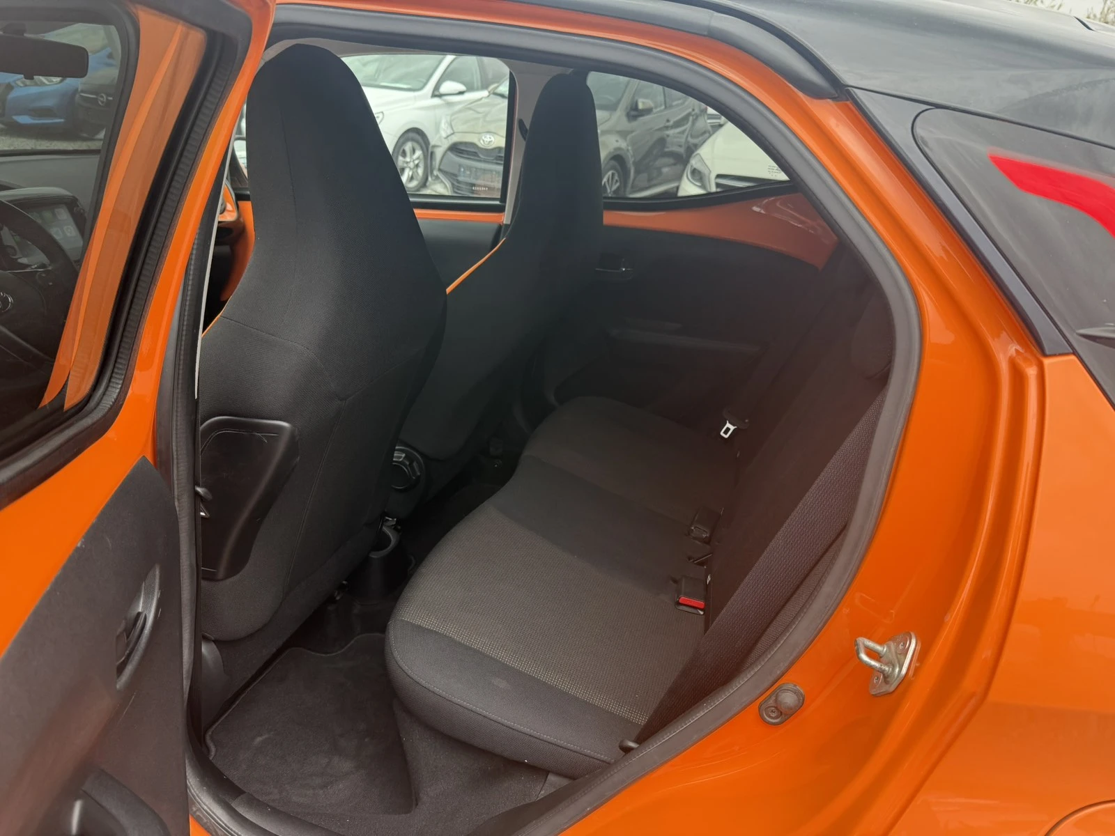 Toyota Aygo 1.0, EURO 6, Нов Внос France, снимка 11 - Автомобили и джипове - 54204773