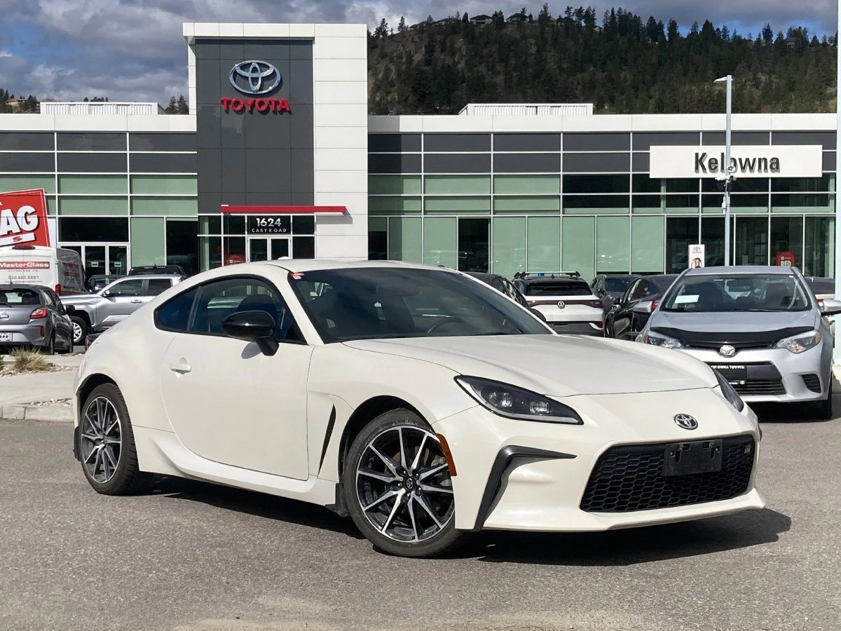 Toyota GR86 РЪЧКА CARPLAY CAM KEYLESS СЕРТИФИЦИРАНА ОТ ТОЙОТА