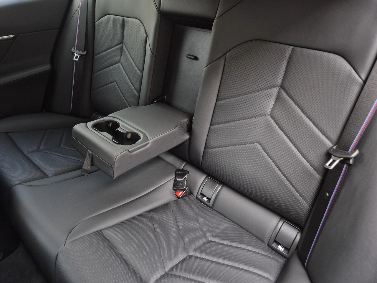 BMW i5 M-Sport xDrive | Mobile.bg � ����������� 8