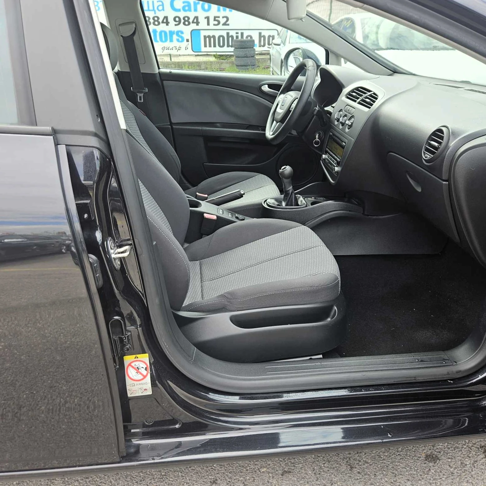 Seat Leon 1.6tdi 90hp 115h.km, снимка 9 - Автомобили и джипове - 54388041