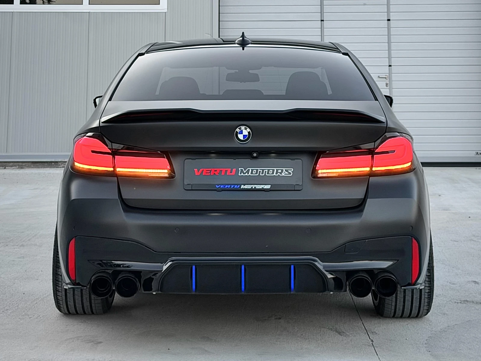 BMW 540 M5 CSL OPTIC / SHADOW LINE / HeadUP / CARBON, снимка 4 - Автомобили и джипове - 54526322