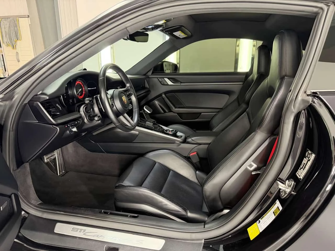 Porsche 911 Carrera 4S| Stage 1| Pano| 2 Ключа| , снимка 12 - Автомобили и джипове - 54537672
