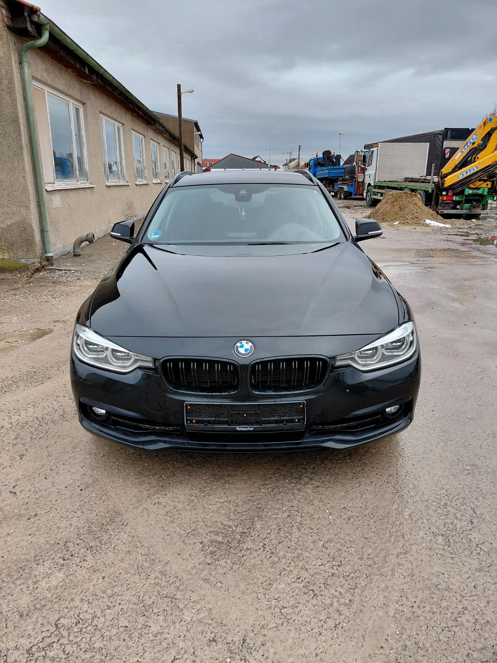 BMW 320 Sport, снимка 2 - Автомобили и джипове - 54552747