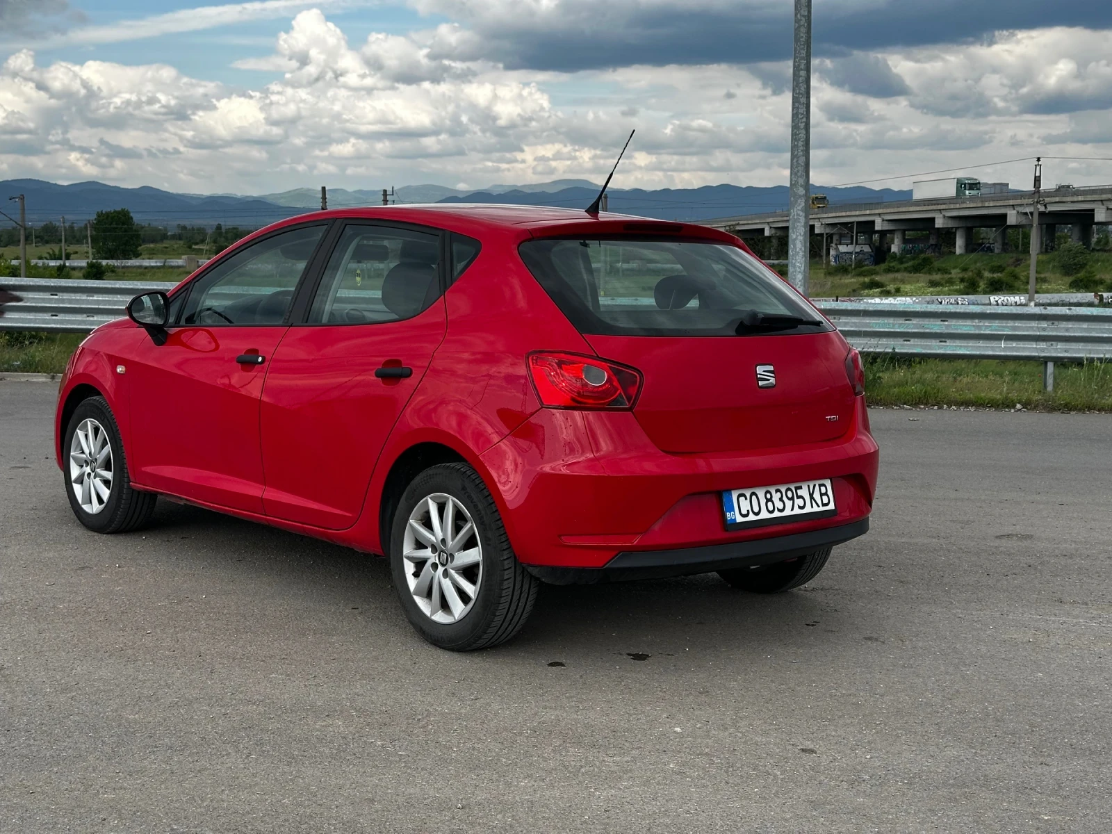 Seat Ibiza 1.4 TDI 90 к.с. EURO 6 , снимка 6 - Автомобили и джипове - 54632219