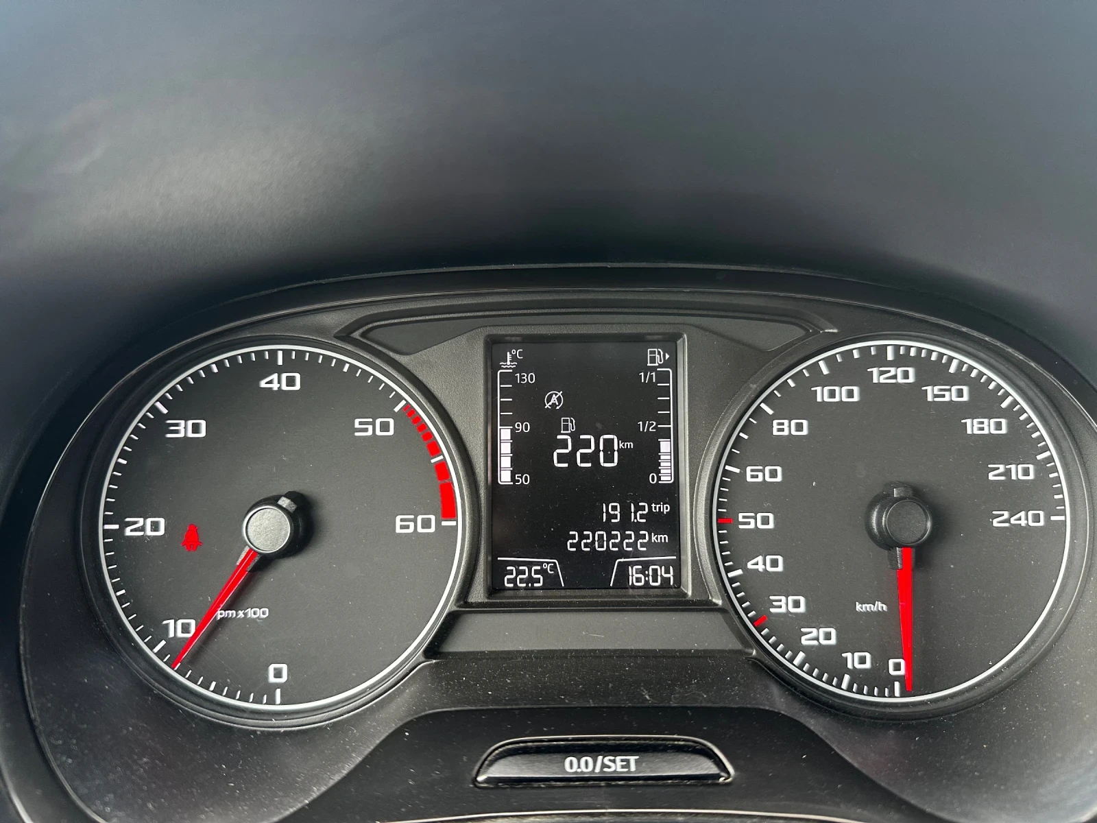 Seat Ibiza 1.4 TDI 90 к.с. EURO 6 , снимка 9 - Автомобили и джипове - 54632219