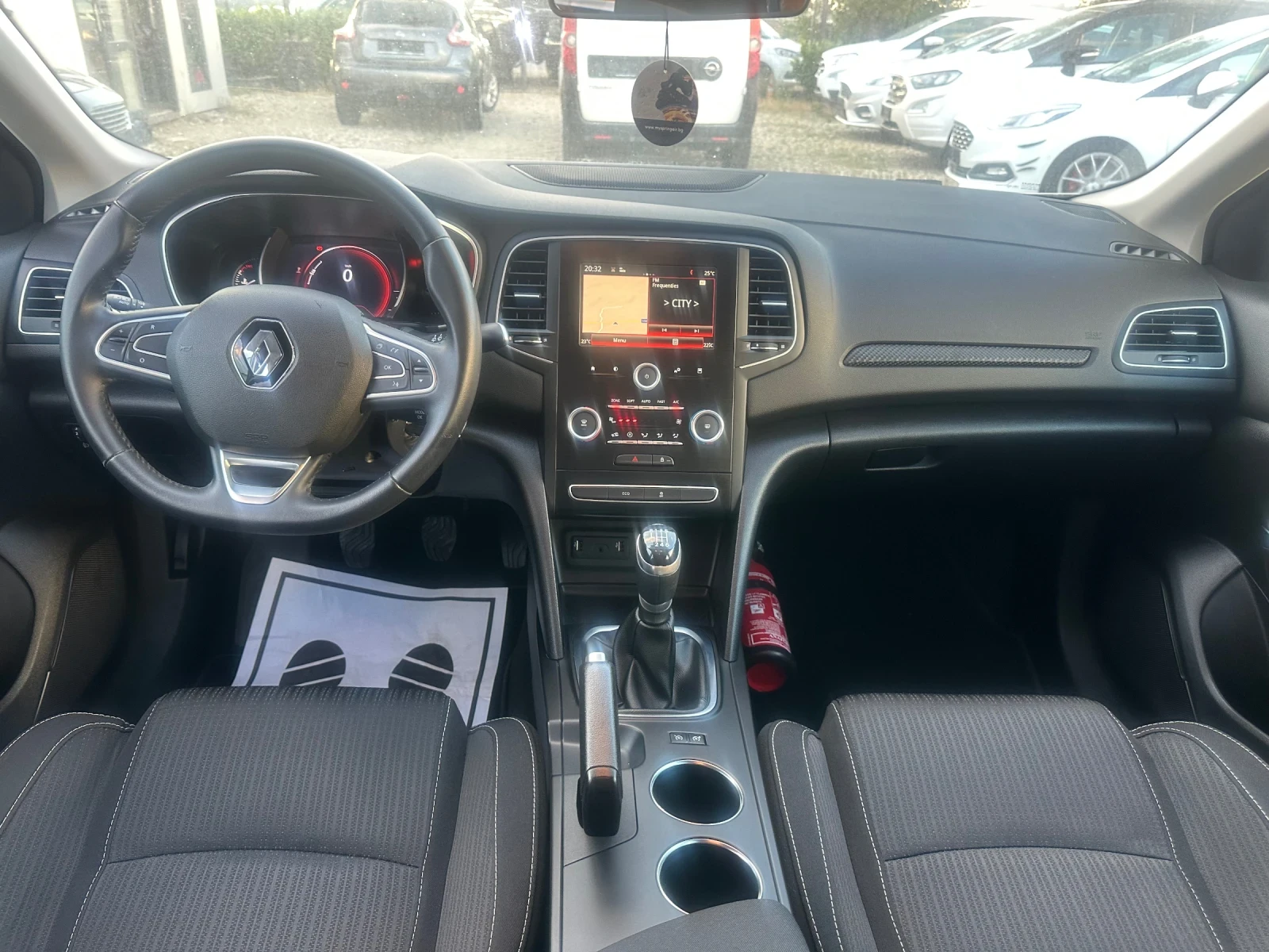 Renault Megane, снимка 11 - Автомобили и джипове - 54840756