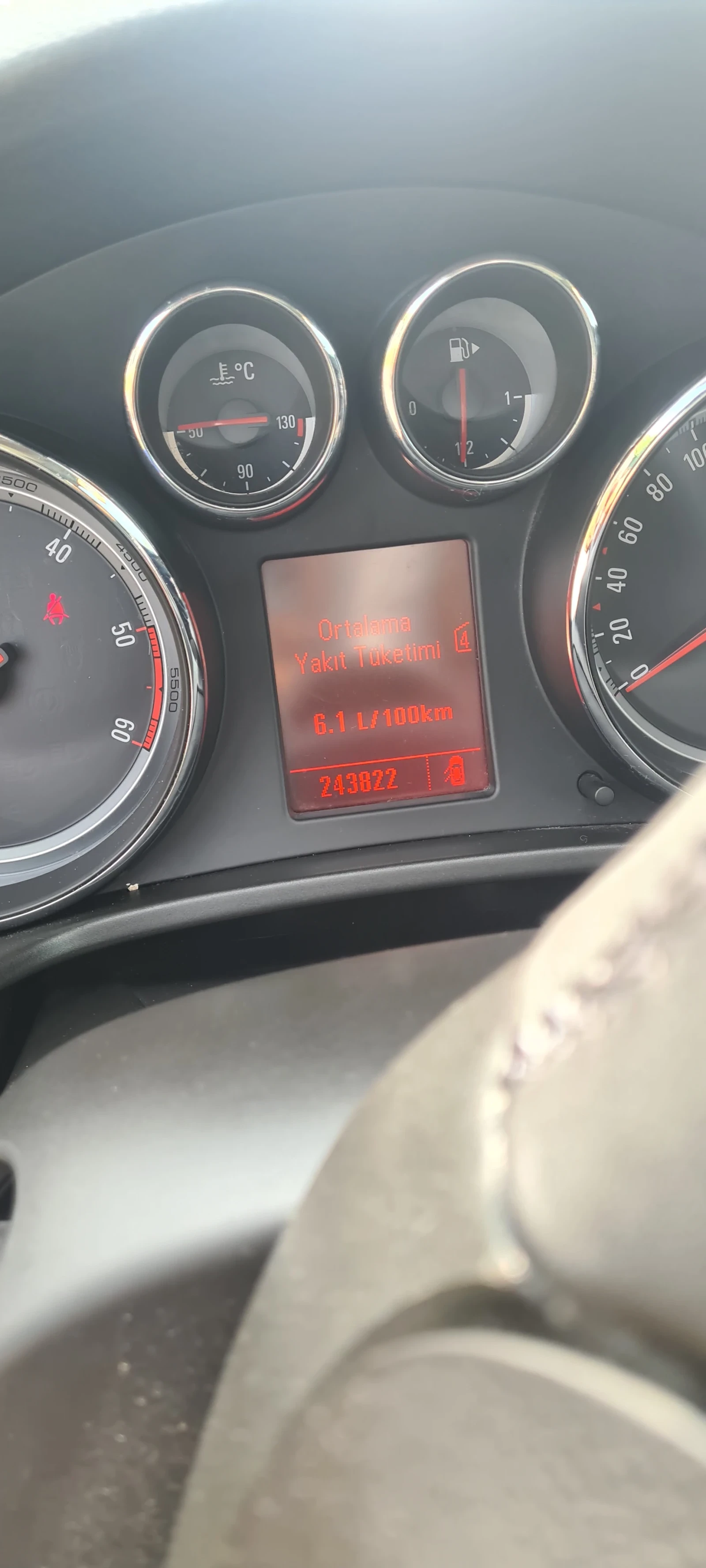Opel Insignia, снимка 4 - Автомобили и джипове - 55313662