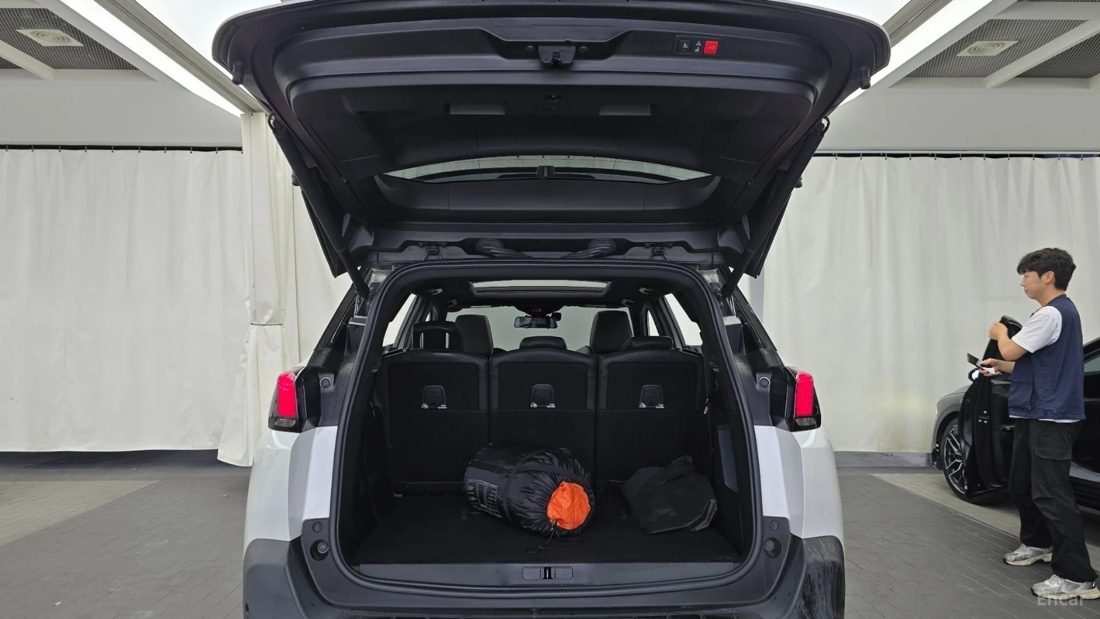 Peugeot 5008 * GT* 360* KEYLESS* Camera* 360* , снимка 17 - Автомобили и джипове - 55570301