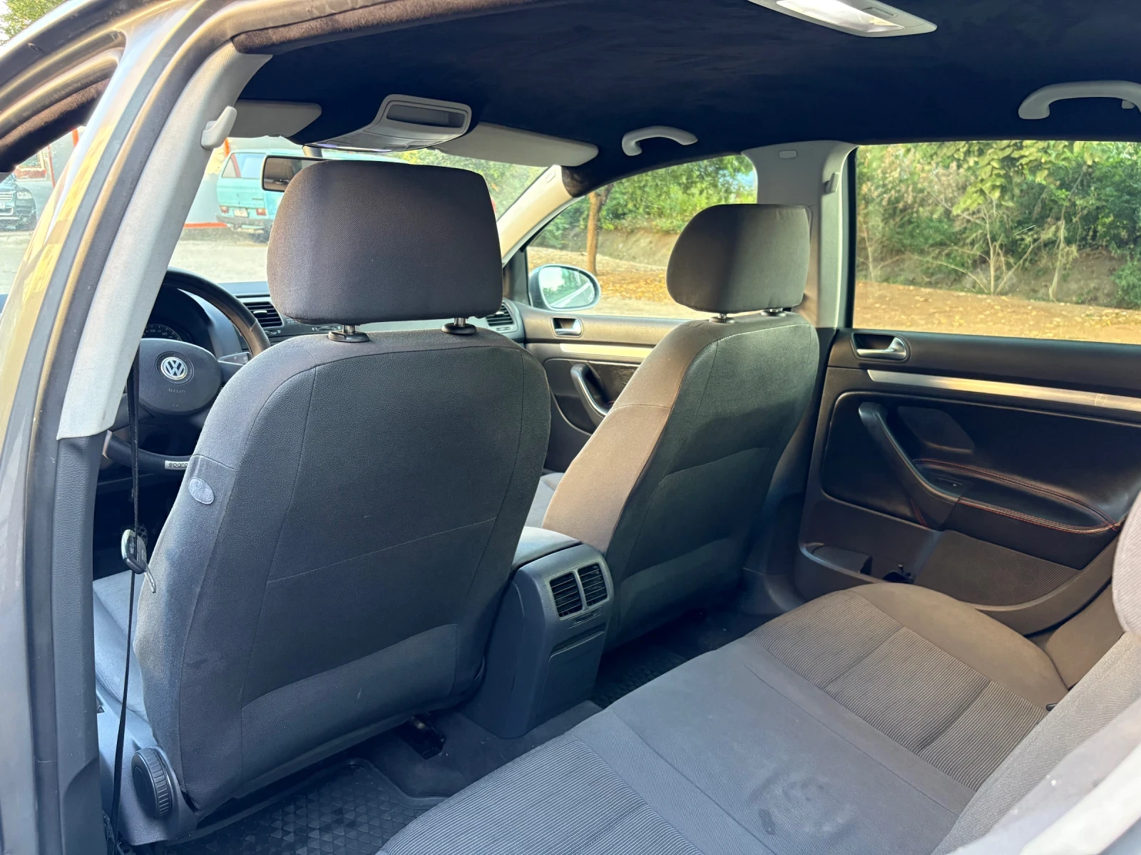 VW Golf, снимка 6 - Автомобили и джипове - 55682333
