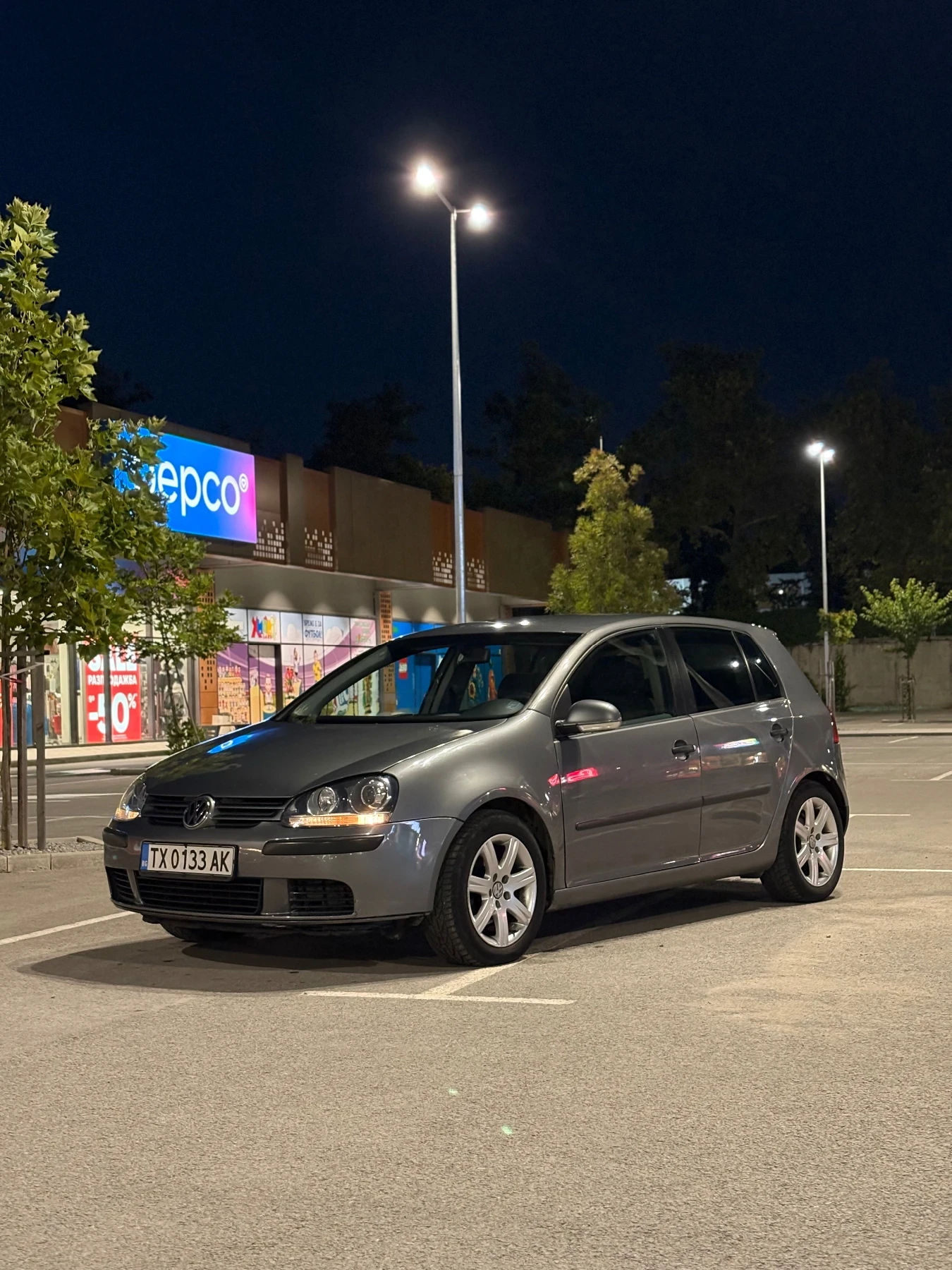 VW Golf, снимка 4 - Автомобили и джипове - 55682333
