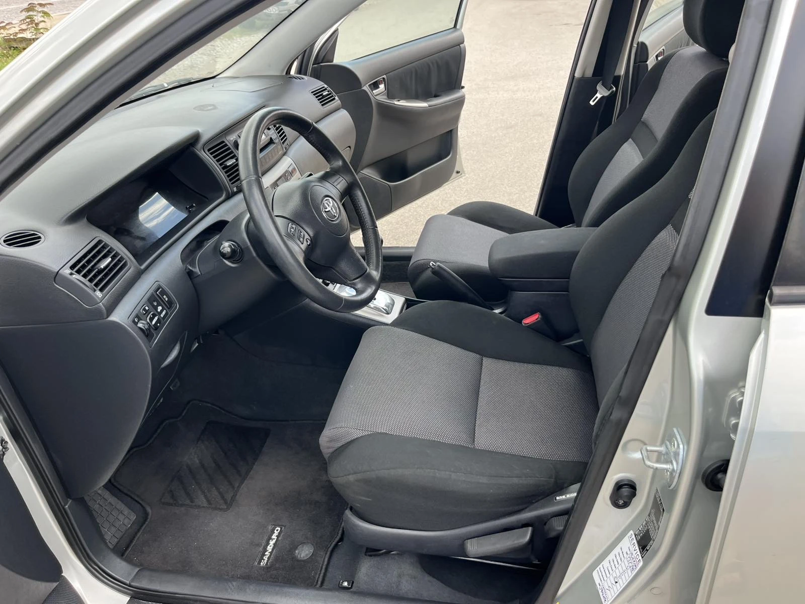 Toyota Corolla 1.4D4D 90�� 138 000� ������� ��������� ���� ������ | Mobile.bg � ����������� 8