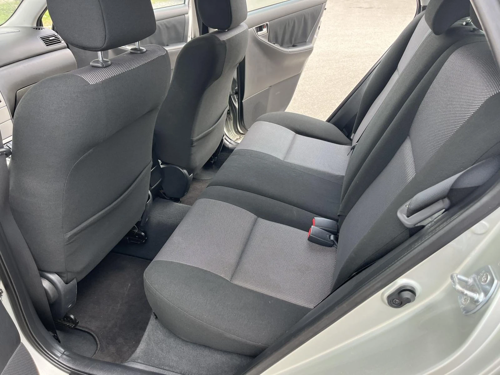 Toyota Corolla 1.4D4D 90�� 138 000� ������� ��������� ���� ������ | Mobile.bg � ����������� 9