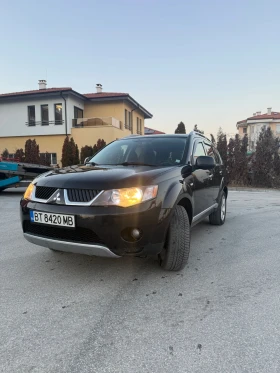 Mitsubishi Outlander 2, 4 БЕНЗИН ГАЗ ПЕРФЕКТНА 4х4, снимка 1