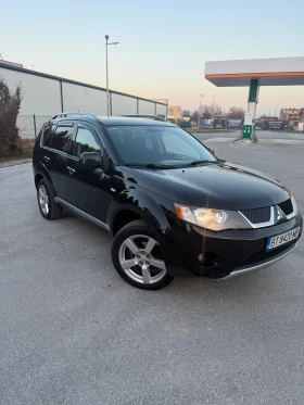 Mitsubishi Outlander 2, 4 БЕНЗИН ГАЗ ПЕРФЕКТНА 4х4, снимка 2