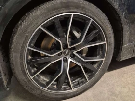 Audi Q8 TECHNIK /CARFAX/4 Ключа/Обдух/Дистроник/360 Камера, снимка 17