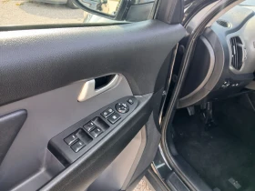 Kia Sportage Лек, снимка 17