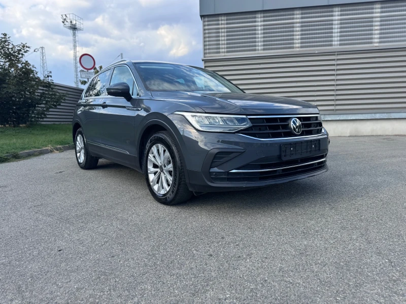 VW Tiguan 2.0TDI, снимка 1 - Автомобили и джипове - 47262028