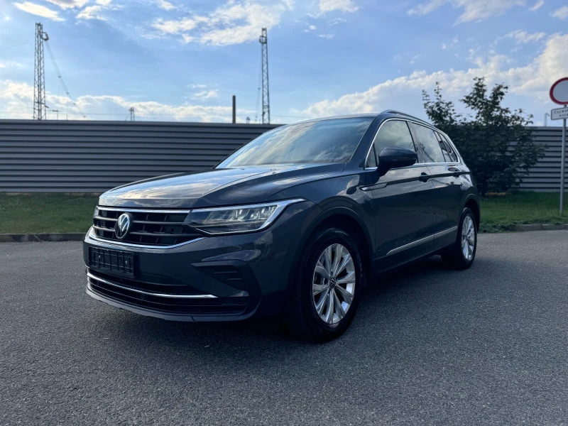 VW Tiguan 2.0TDI, снимка 3 - Автомобили и джипове - 47262028