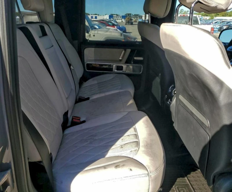 Mercedes-Benz G 63 AMG * КОЖА* LED* NAVI* FULL* , снимка 10 - Автомобили и джипове - 53502041