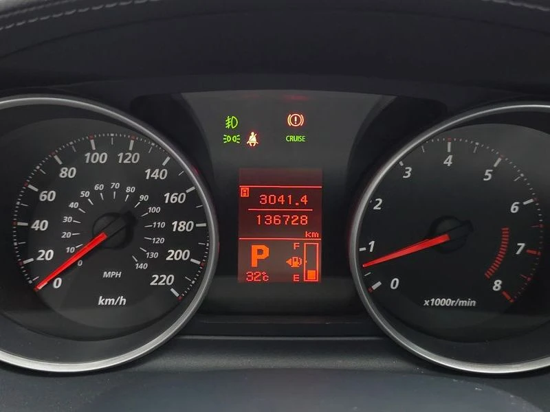 Mitsubishi Outlander 2.4L, снимка 8 - Автомобили и джипове - 55448784