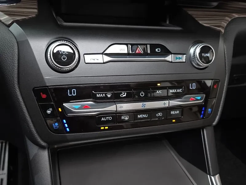 Ford Explorer 3.0 - САМО 30% АВАНС, снимка 15 - Автомобили и джипове - 56292855