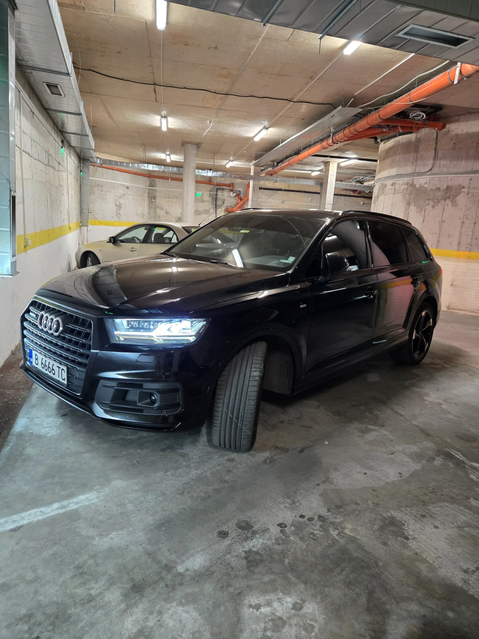 Audi Q7 - [1] 