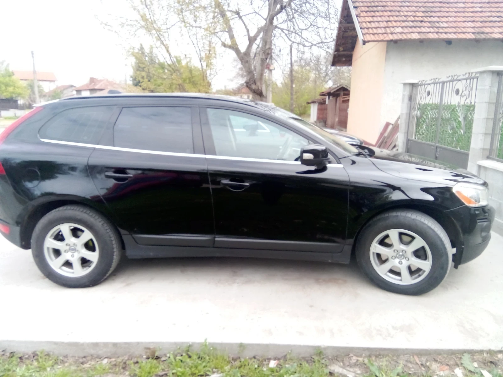 Volvo XC60 D5 - изображение 3