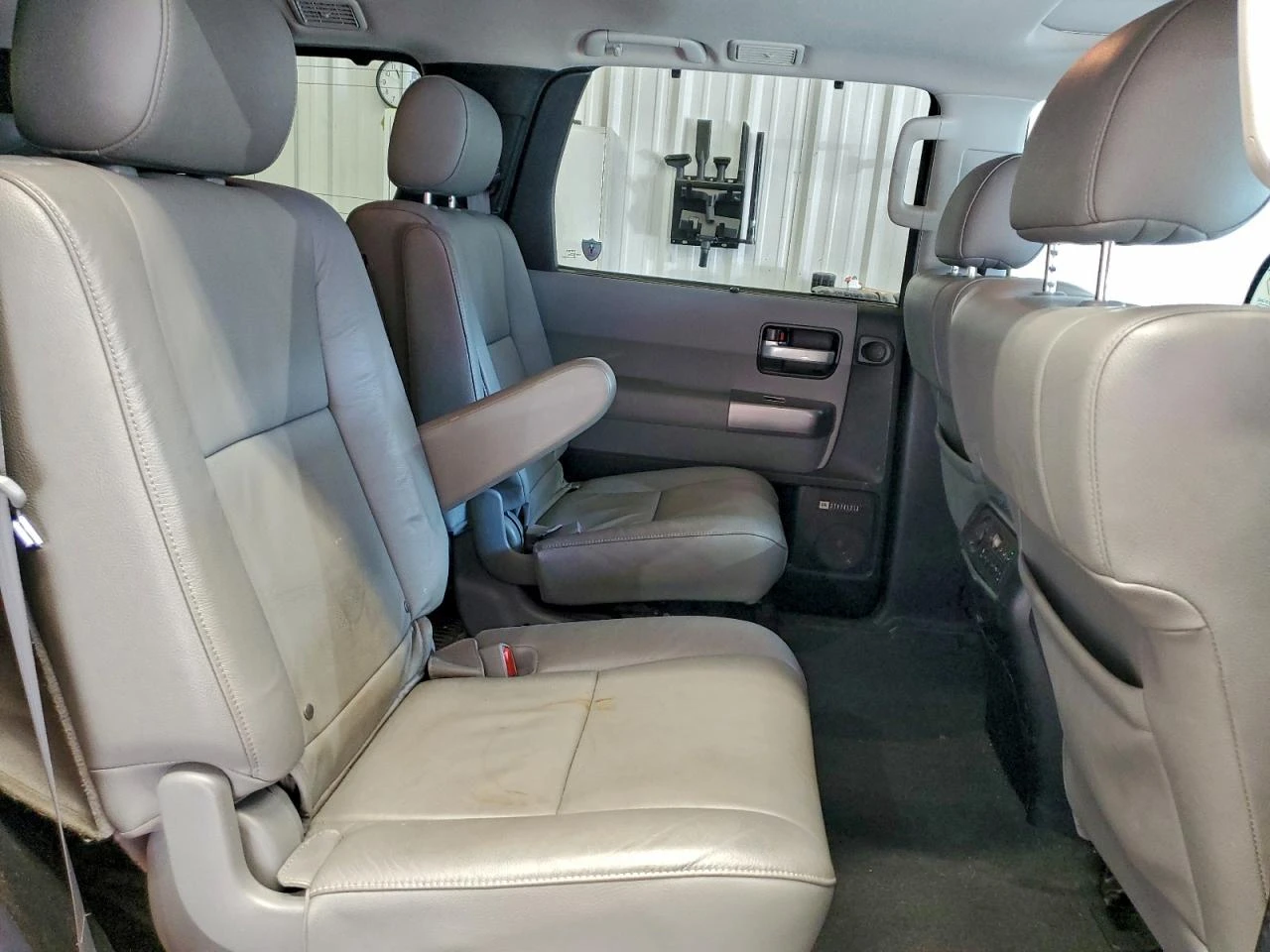 Toyota Sequoia LIMITED * CARFAX*  | Mobile.bg � ����������� 11