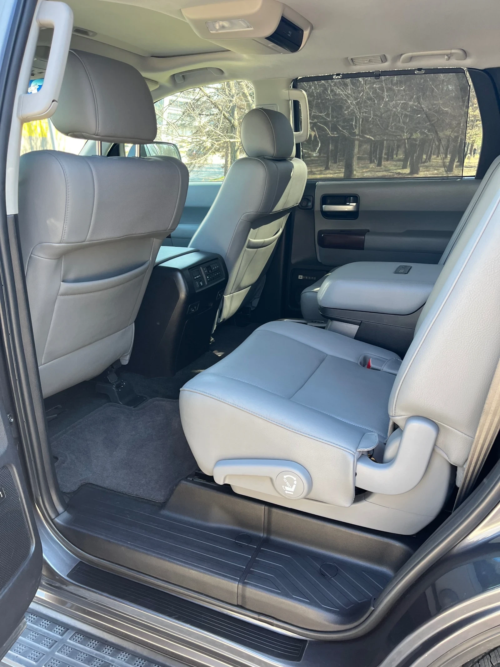 Toyota Sequoia Platinum - изображение 7