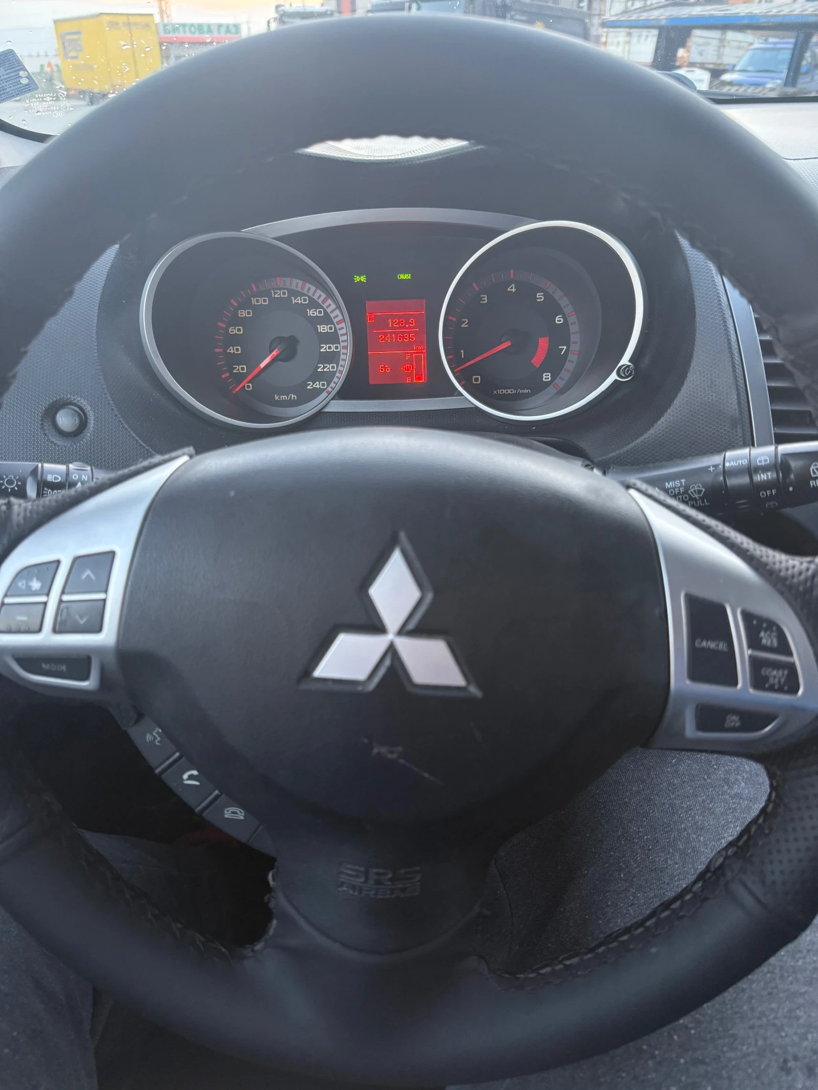Mitsubishi Outlander 2, 4 ������ ��� ���������  | Mobile.bg � ����������� 10