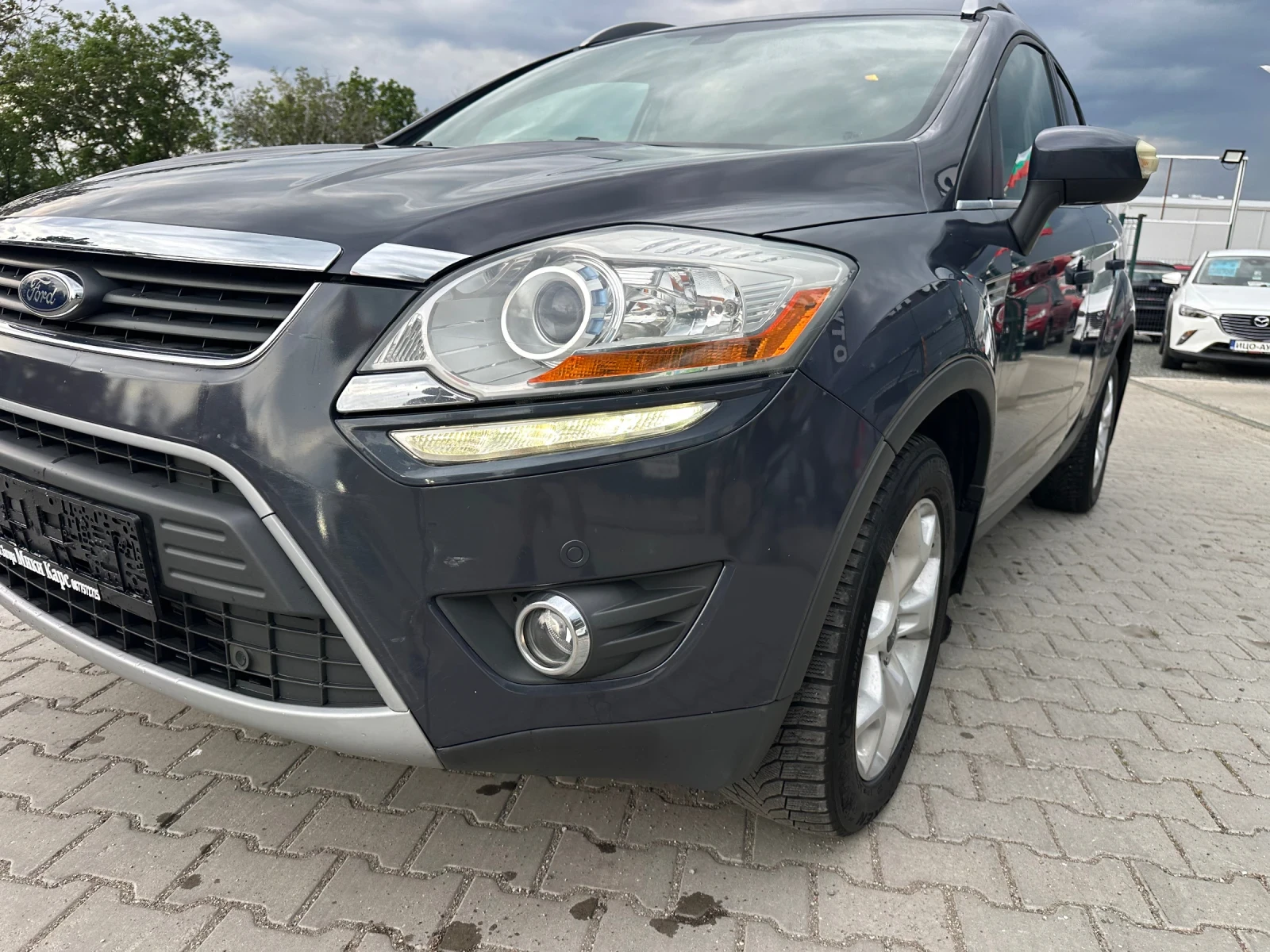 Ford Kuga 2.0d 163к.с 4х4 Автомат Лед Подгрев , снимка 9 - Автомобили и джипове - 53696577