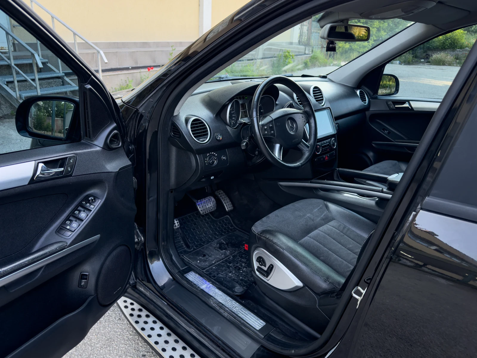 Mercedes-Benz ML 500 = ГАЗ= НА ПРУЖИНИ= НАВИ= , снимка 11 - Автомобили и джипове - 54810424