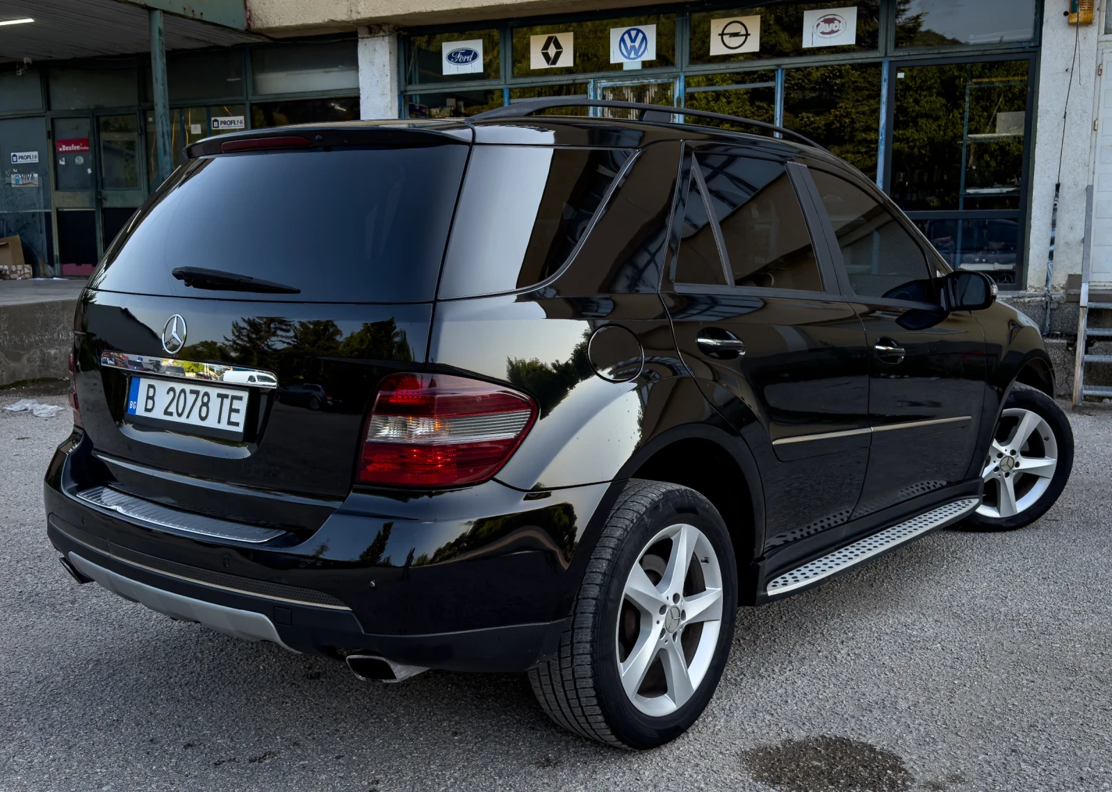 Mercedes-Benz ML 500 = ГАЗ= НА ПРУЖИНИ= НАВИ= , снимка 4 - Автомобили и джипове - 54810424