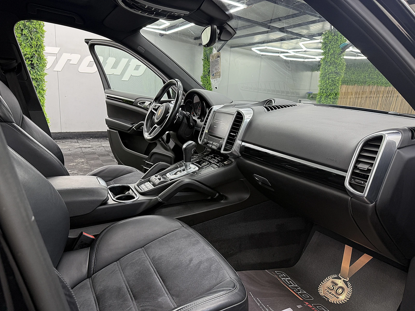 Porsche Cayenne Platinum Edition/PANORAMA/PODGREV/KAMERA/ЛИЗИНГ, снимка 13 - Автомобили и джипове - 54836984