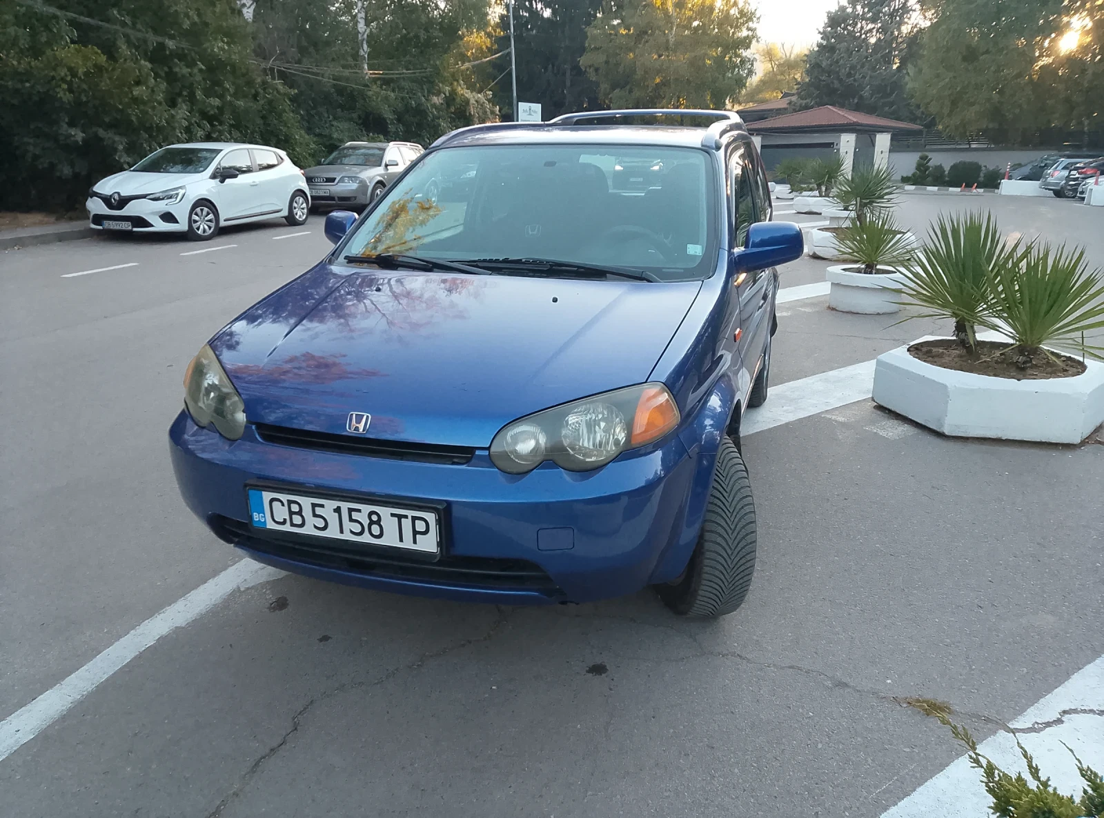 Honda Hr-v Джип, снимка 9 - Автомобили и джипове - 55993662