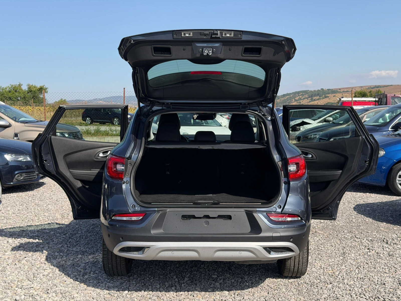 Renault Kadjar 1.5dCi FACE / 82 000 КМ / 1-СОБСТВЕНИК / БЕЗ РЪЖДА, снимка 10 - Автомобили и джипове - 56221441