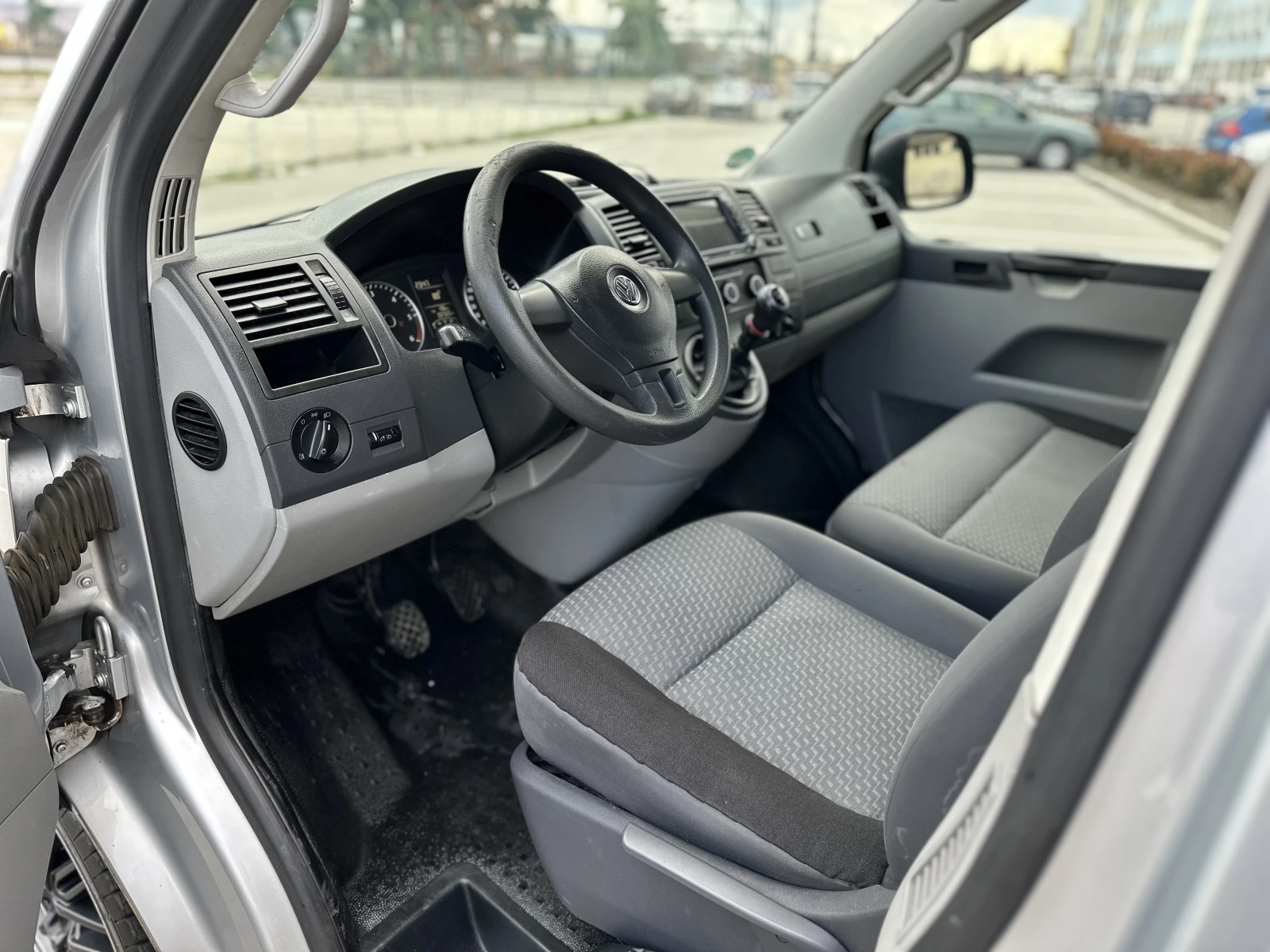 VW Transporter T5* Cara* 2.0 TDI 16V* ЛИЗИНГ*  - изображение 8