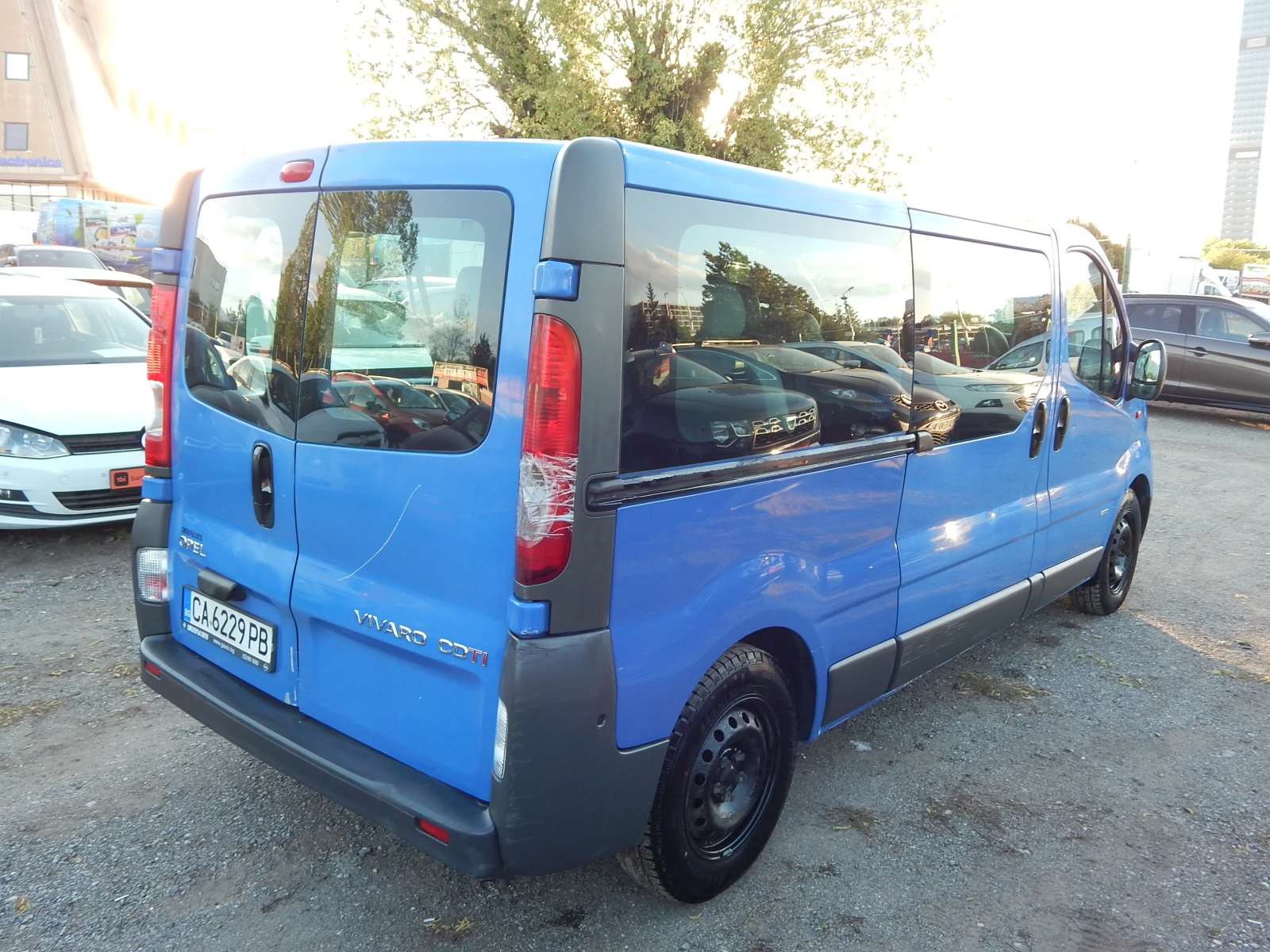 Opel Vivaro 2.0DCI* 9места* , снимка 4 - Бусове и автобуси - 54355489