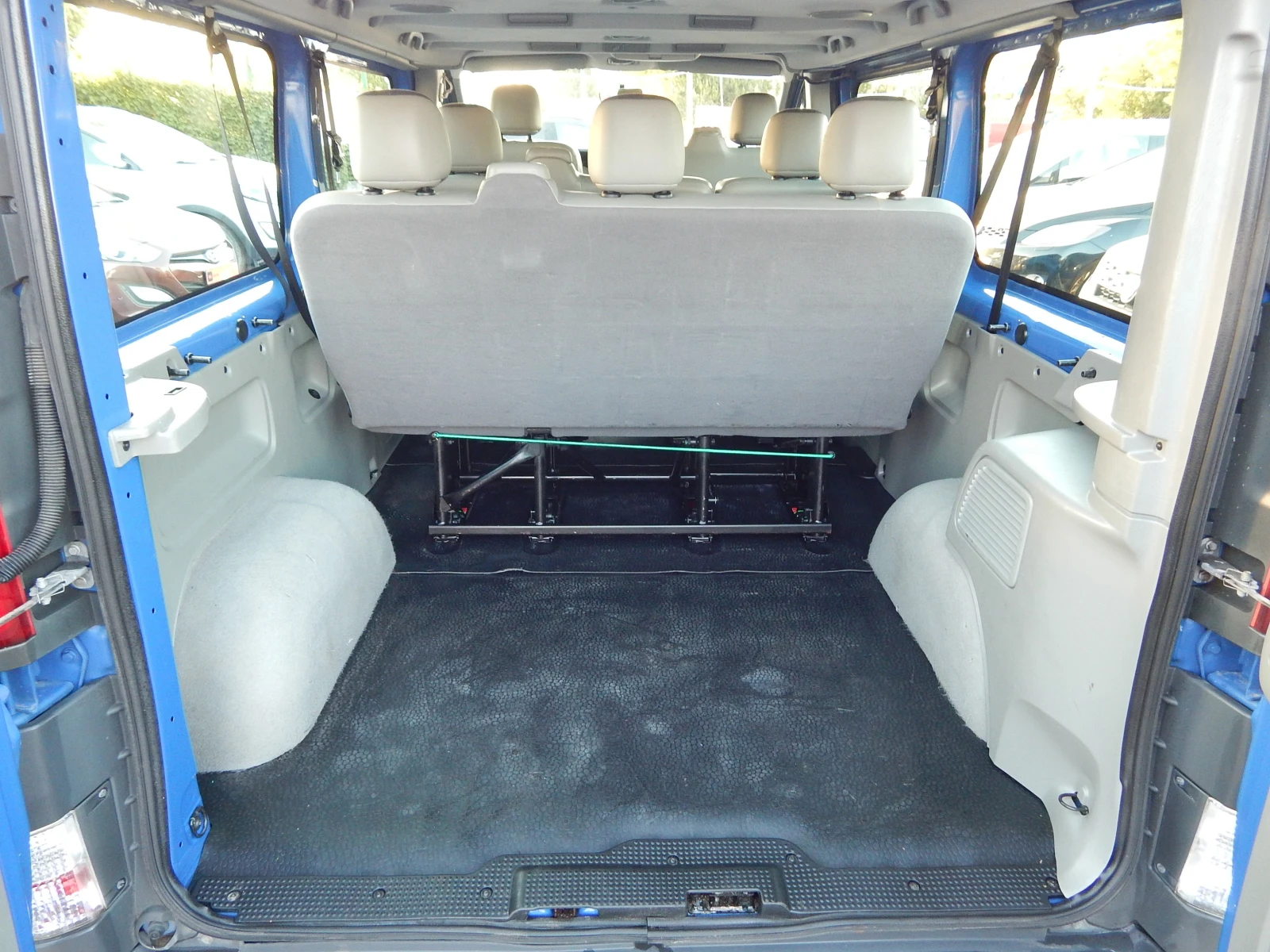 Opel Vivaro 2.0DCI* 9места* , снимка 9 - Бусове и автобуси - 54355489