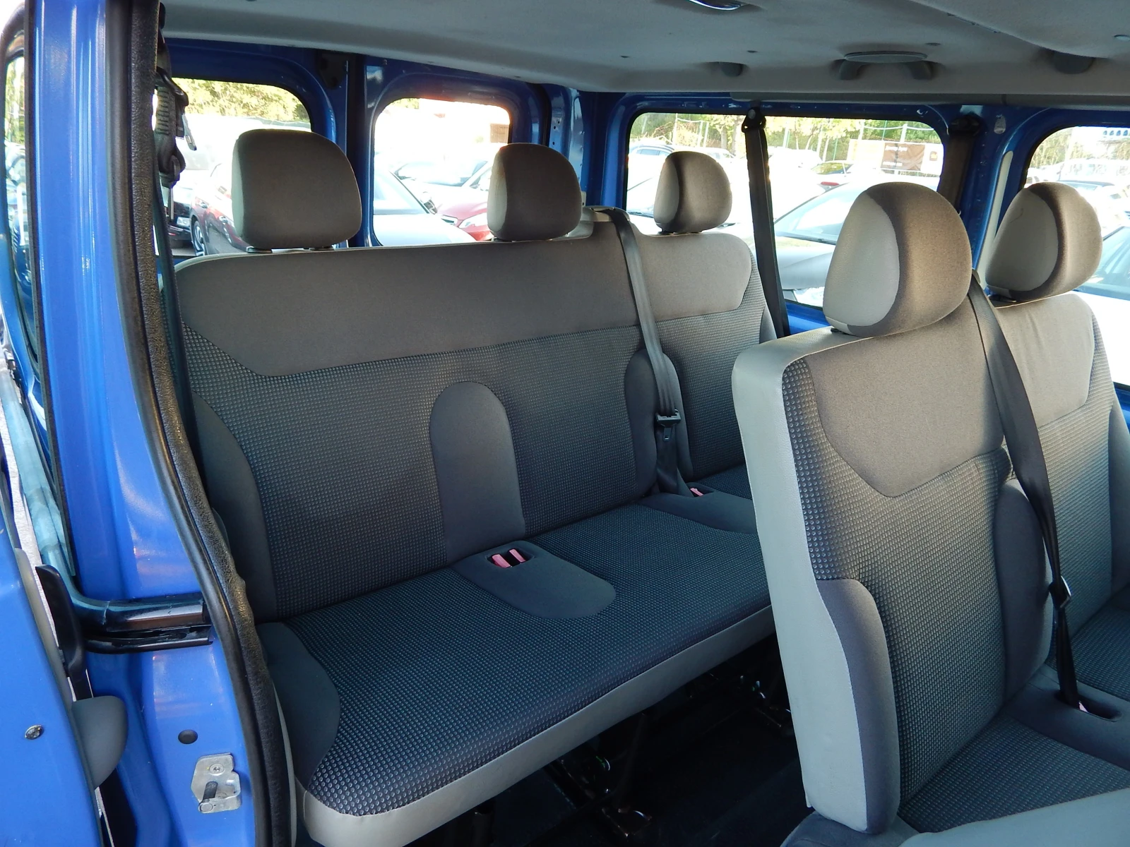 Opel Vivaro 2.0DCI* 9места* , снимка 11 - Бусове и автобуси - 54355489