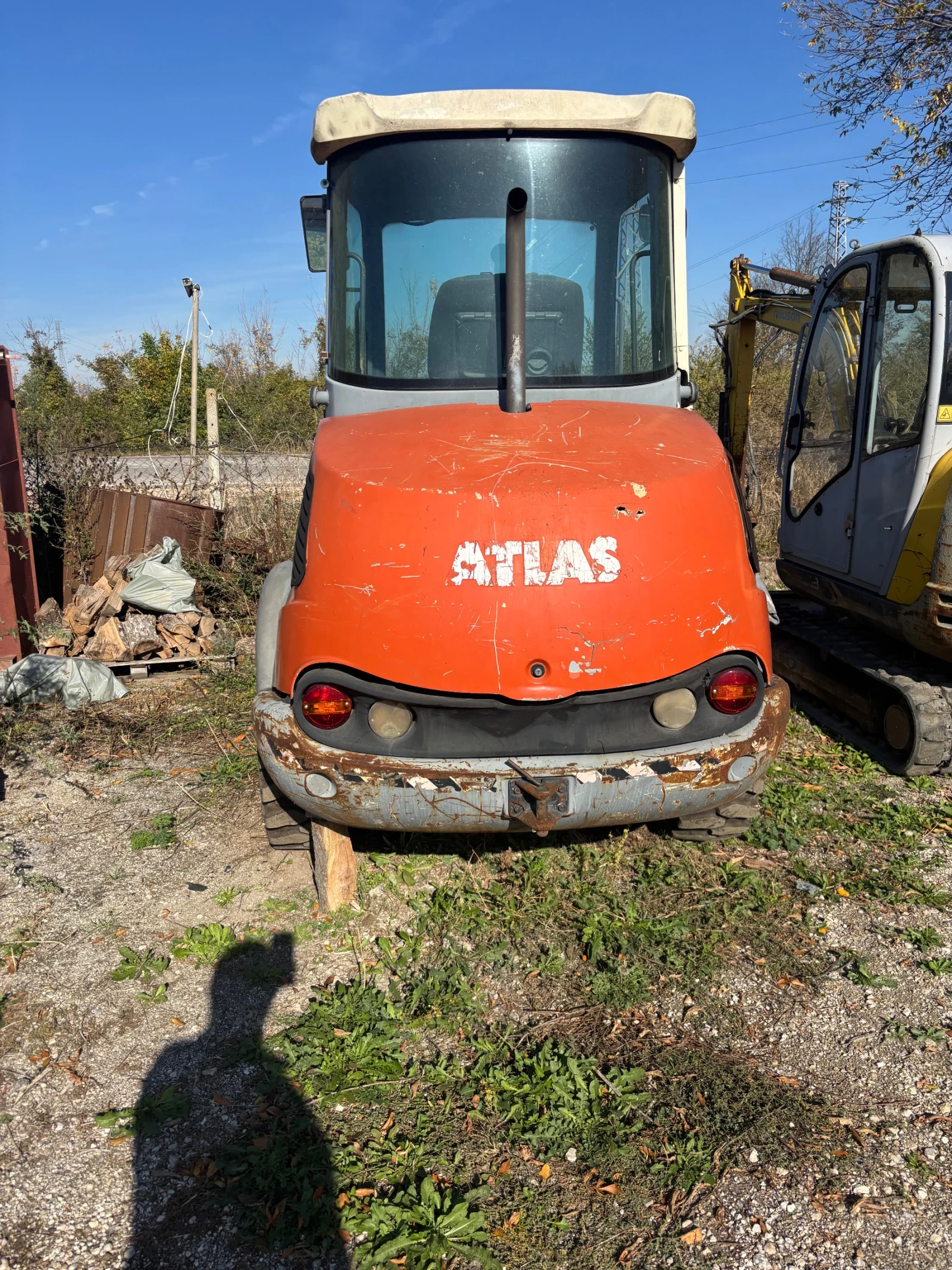 Багер Cat 318, снимка 11 - Индустриална техника - 56635113