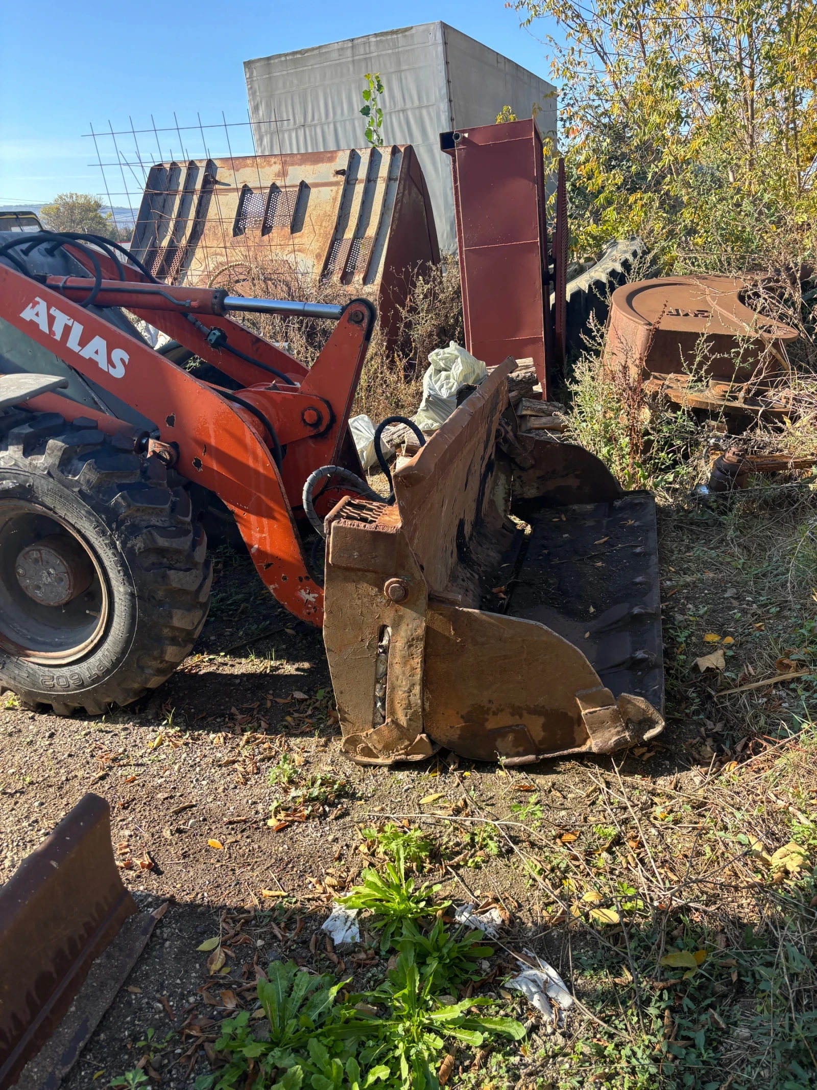 Багер Cat 318, снимка 12 - Индустриална техника - 56635113
