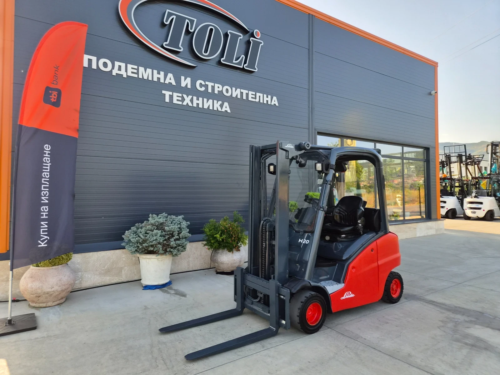 Мотокар Linde H20 /  ИЗРАВНИТЕЛ / СВОБОДЕН ХОД 
