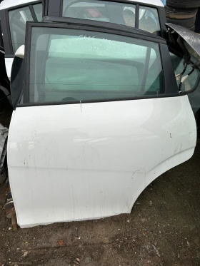 задна лява врата SEAT LEON 2005-2012