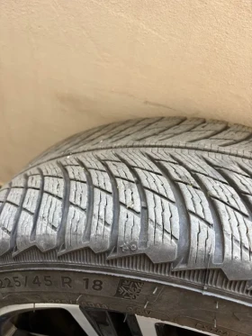 Гуми Зимни 225/45R18, снимка 5