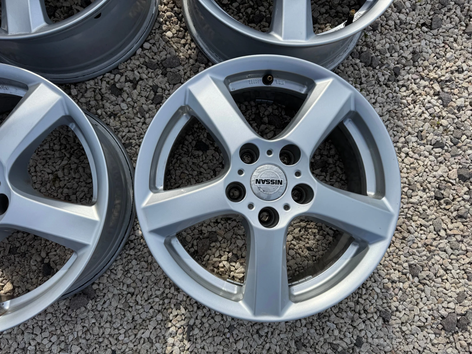 Джанти за Nissan X-trail, снимка 4 - Гуми и джанти - 53814243