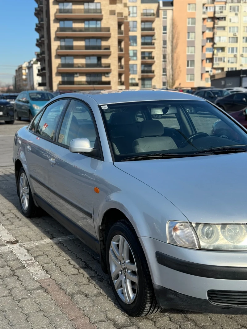 VW Passat, снимка 2 - Автомобили и джипове - 48099469