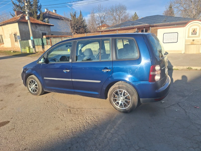 VW Touran, снимка 3 - Автомобили и джипове - 48597750